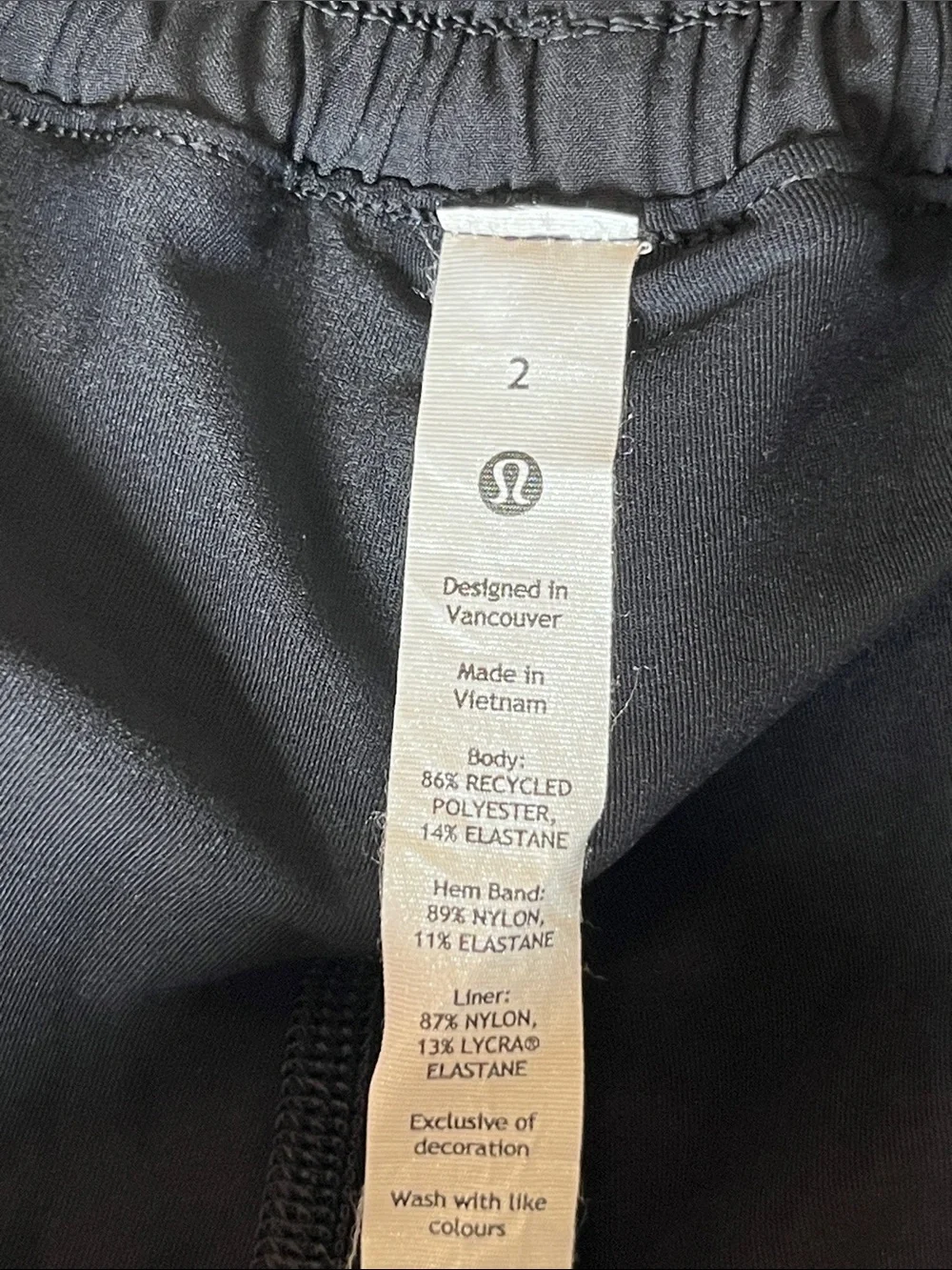 Lululemon Hotty Hot High-Rise Skirt in Black